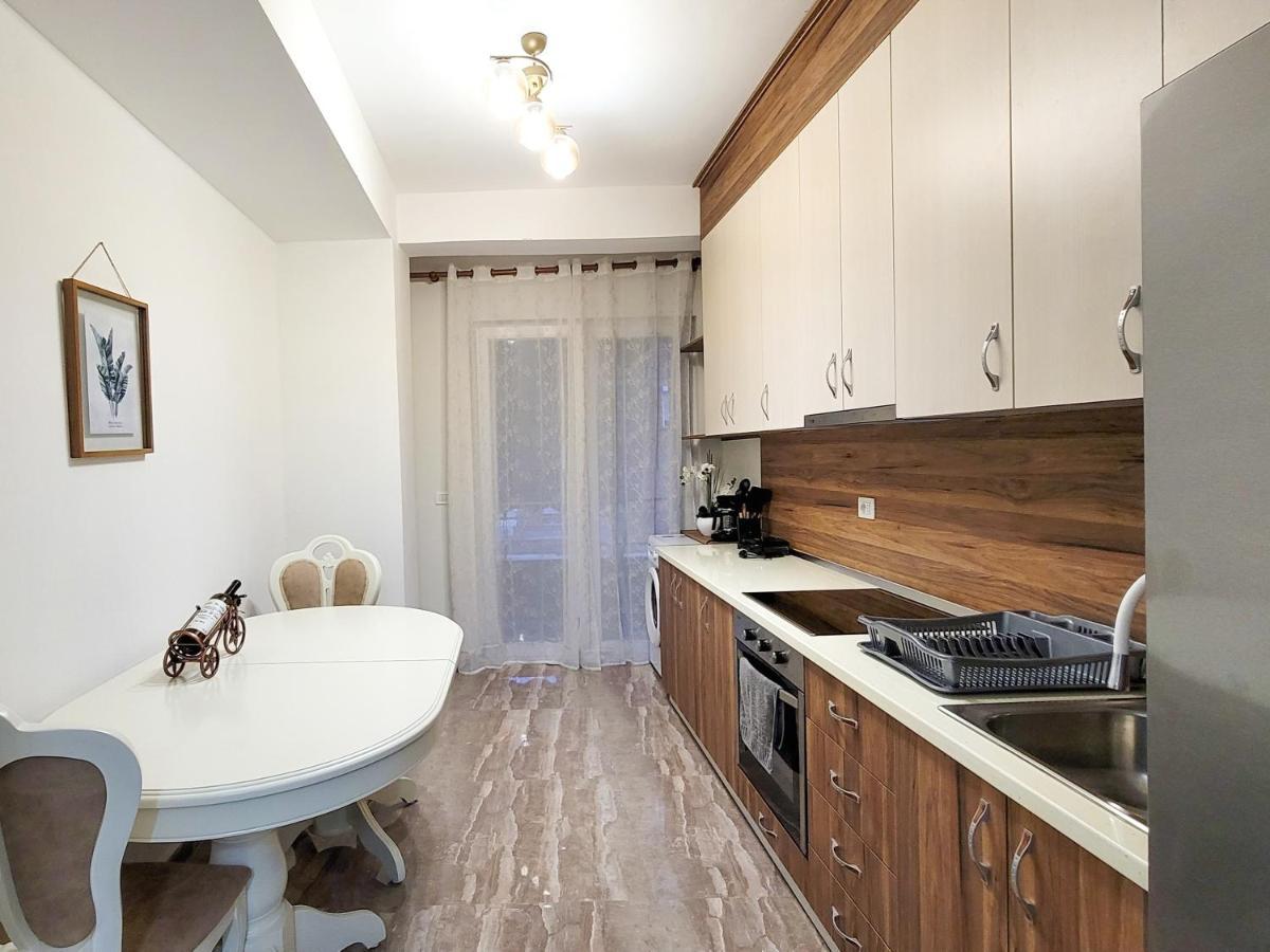 טיראנה One-Bedroom Gem By The Square מראה חיצוני תמונה
