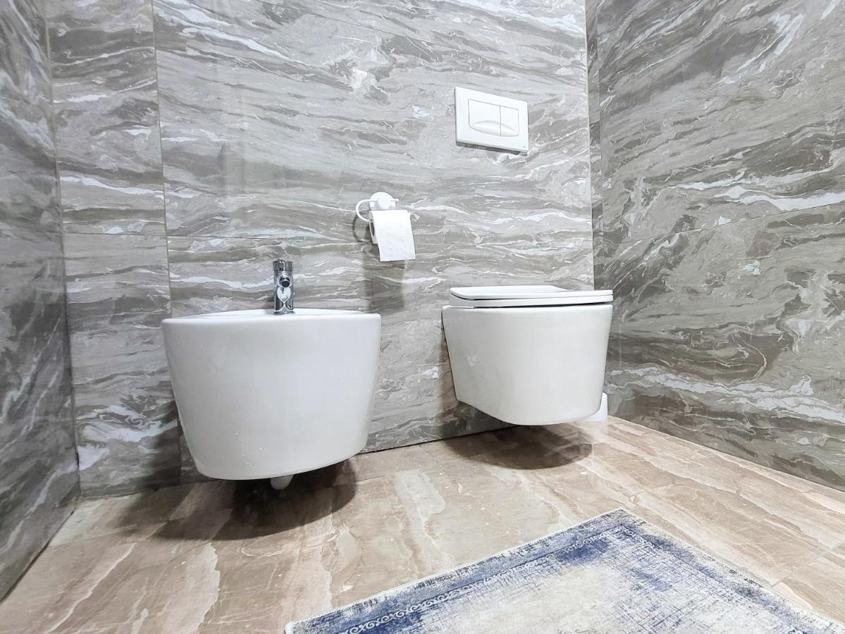 טיראנה One-Bedroom Gem By The Square מראה חיצוני תמונה